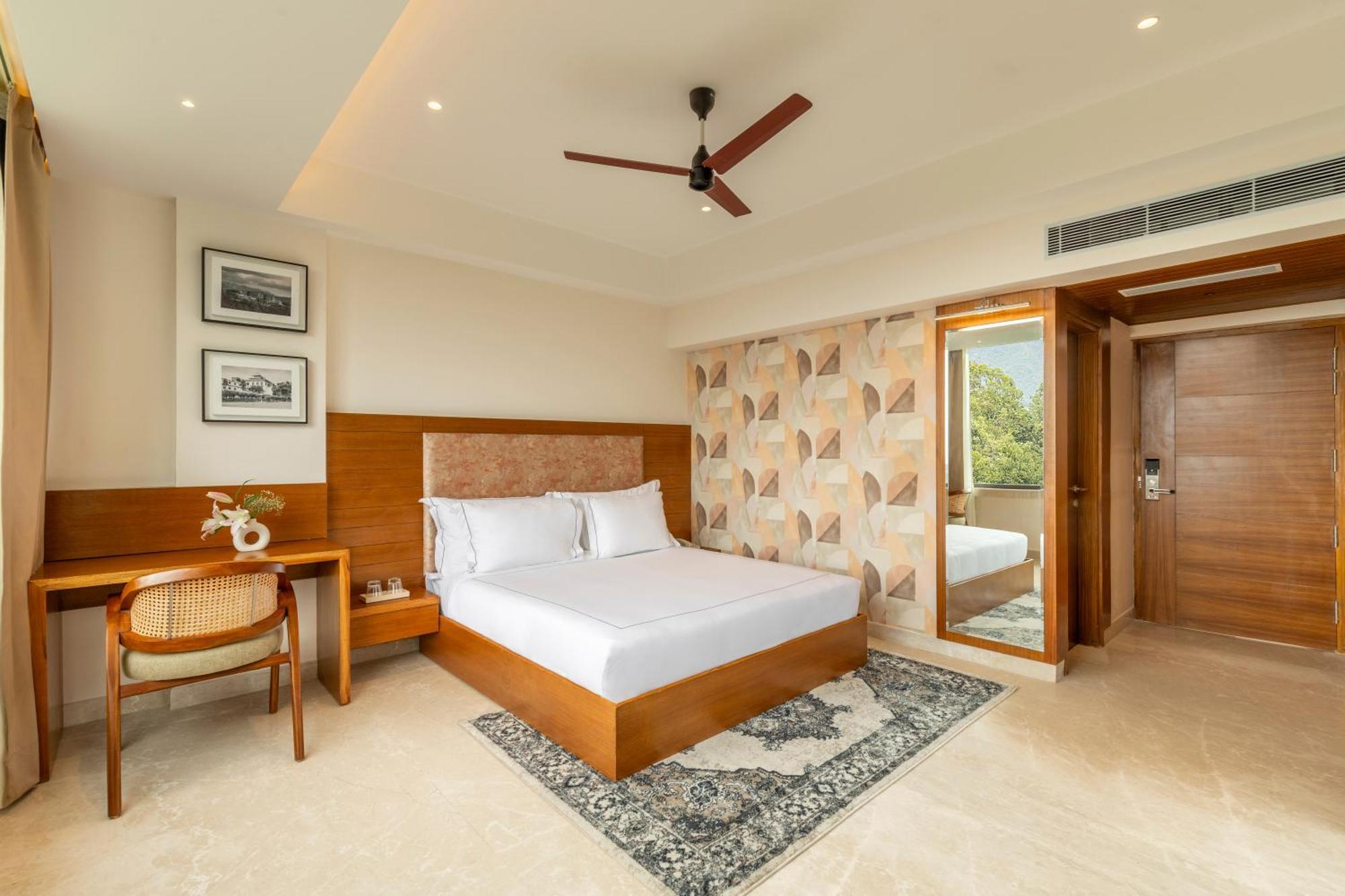 The Prominence Mussoorie Road Dehradun Hotel Exterior photo