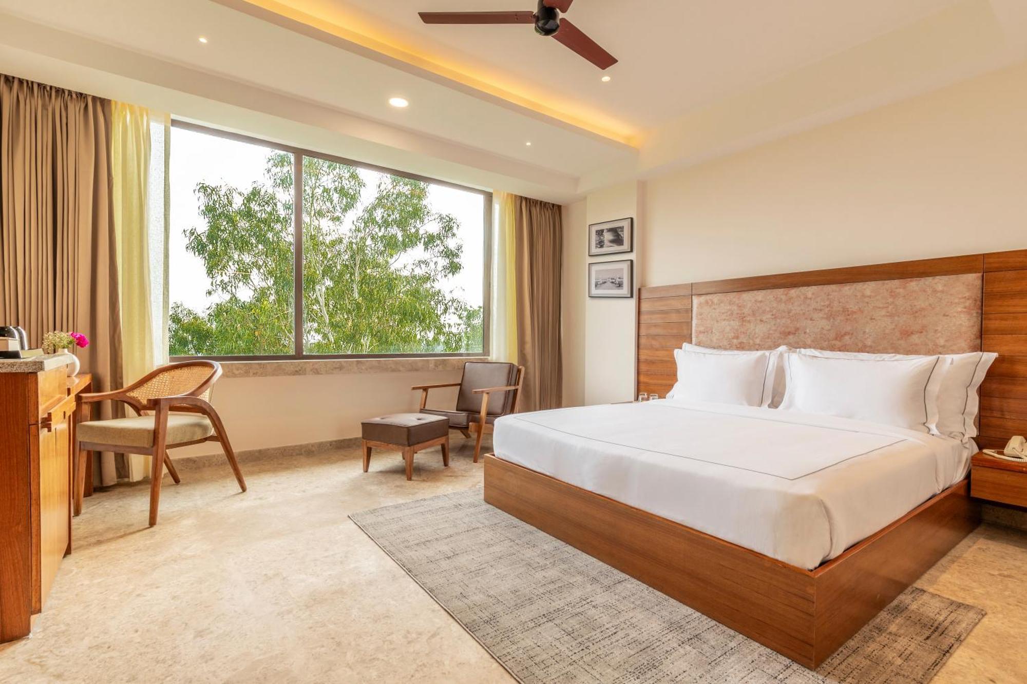 The Prominence Mussoorie Road Dehradun Hotel Exterior photo