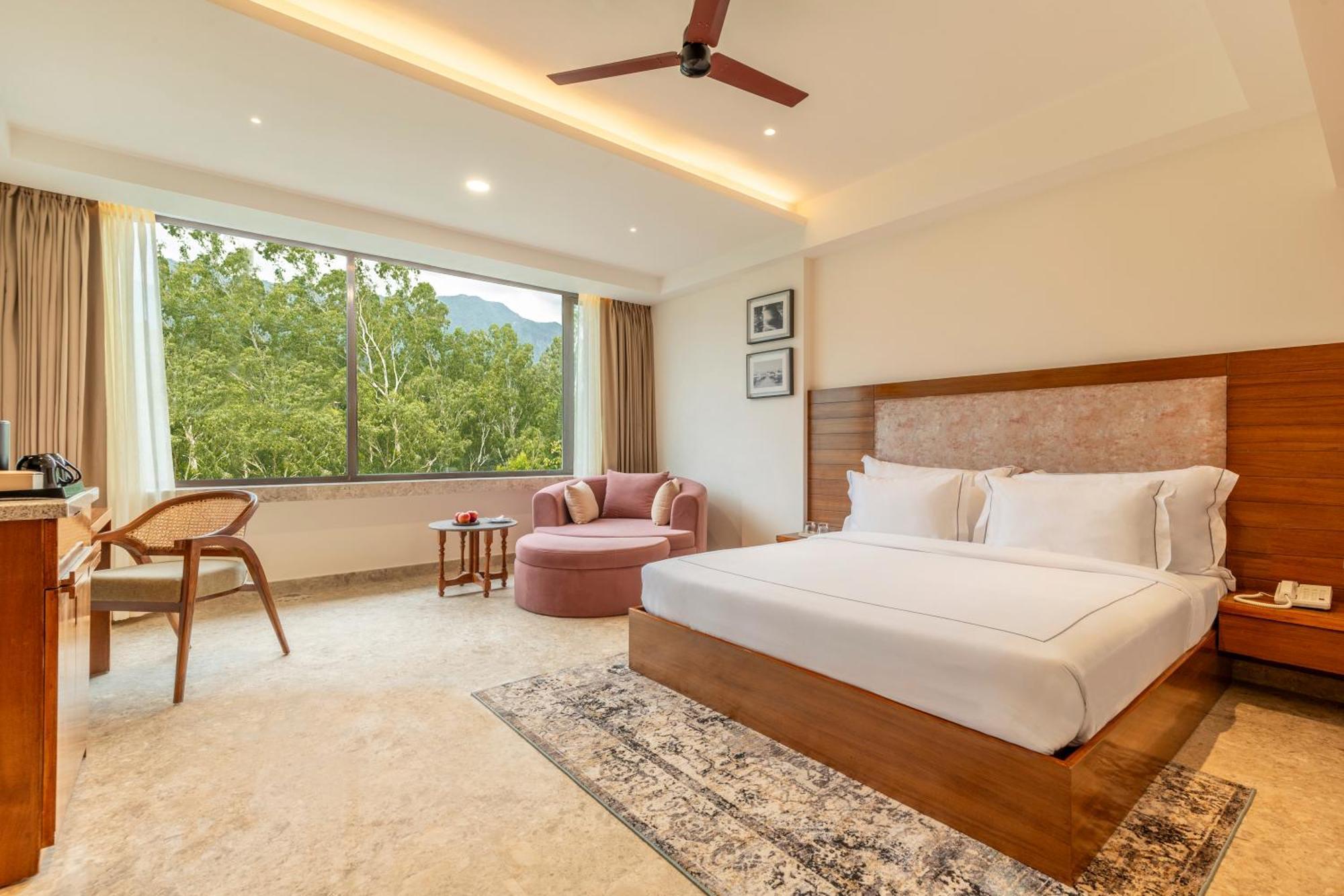 The Prominence Mussoorie Road Dehradun Hotel Exterior photo