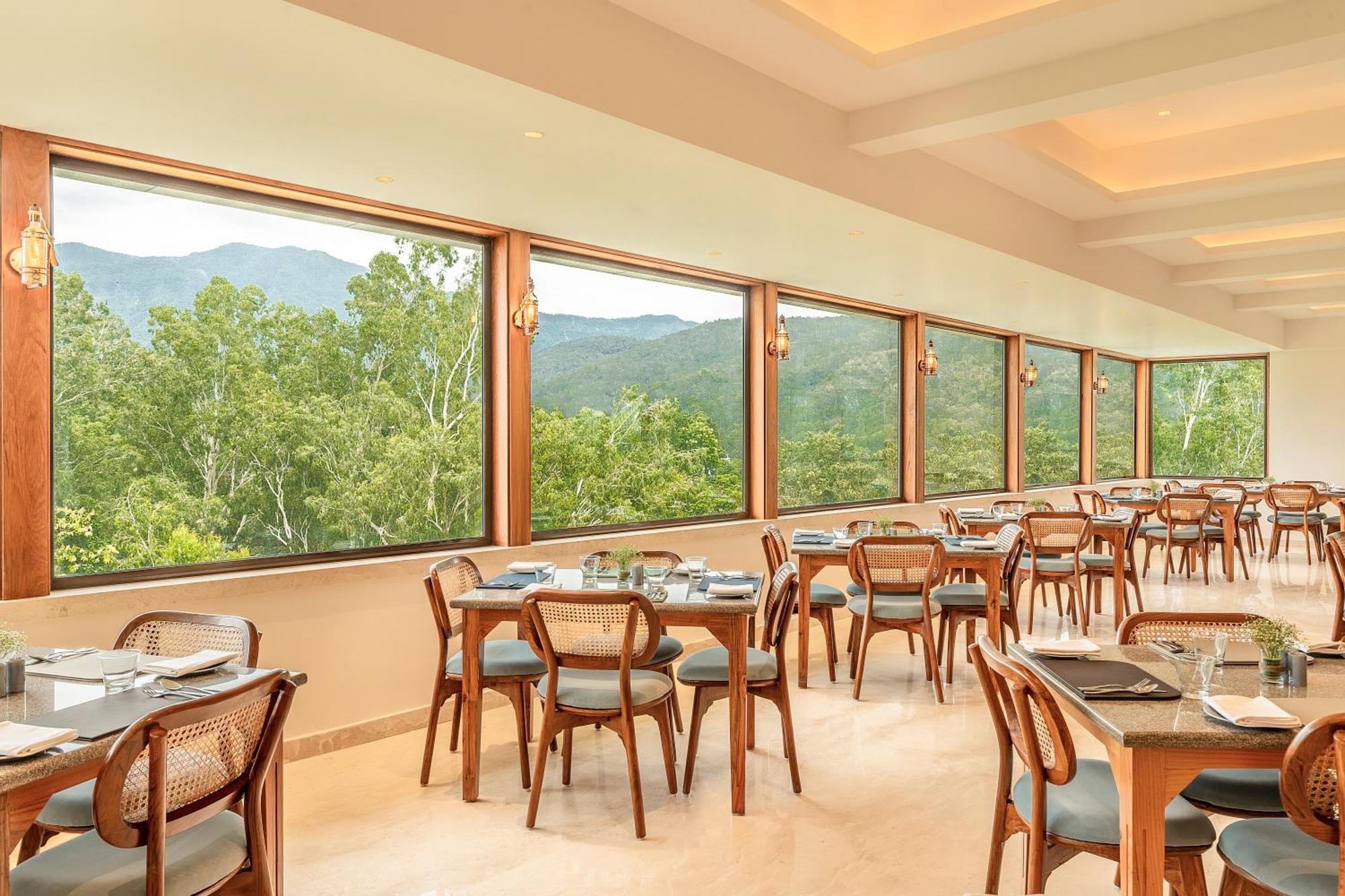 The Prominence Mussoorie Road Dehradun Hotel Exterior photo