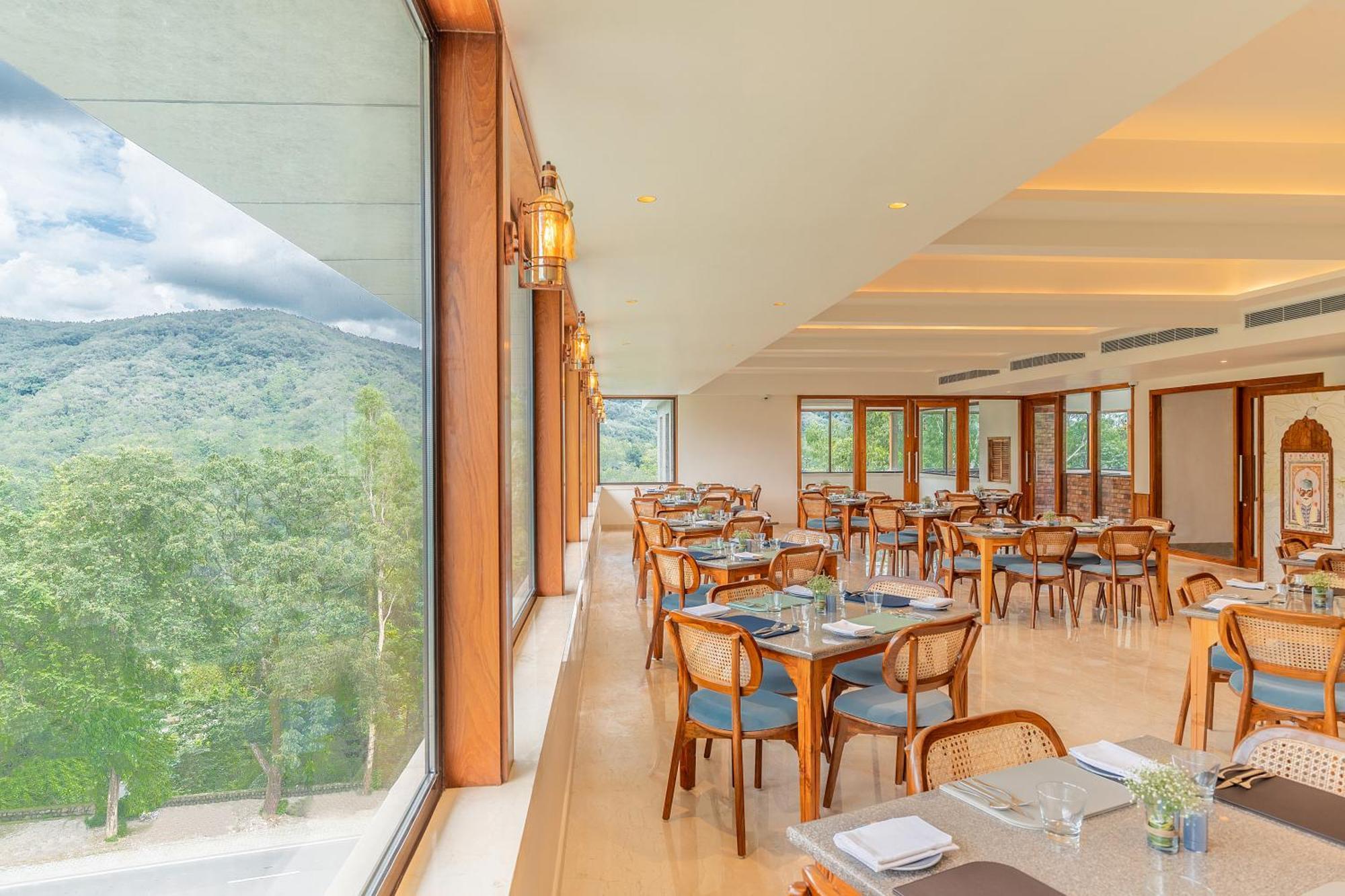 The Prominence Mussoorie Road Dehradun Hotel Exterior photo