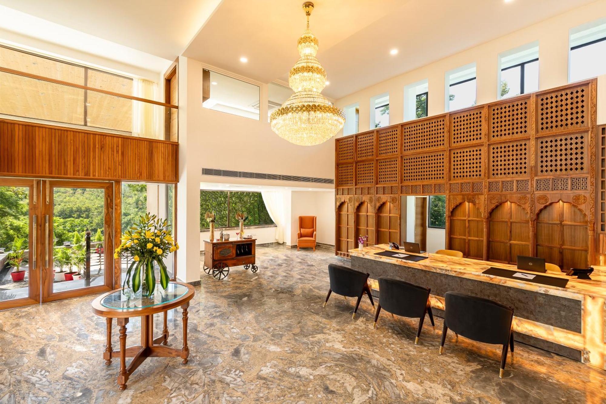The Prominence Mussoorie Road Dehradun Hotel Exterior photo